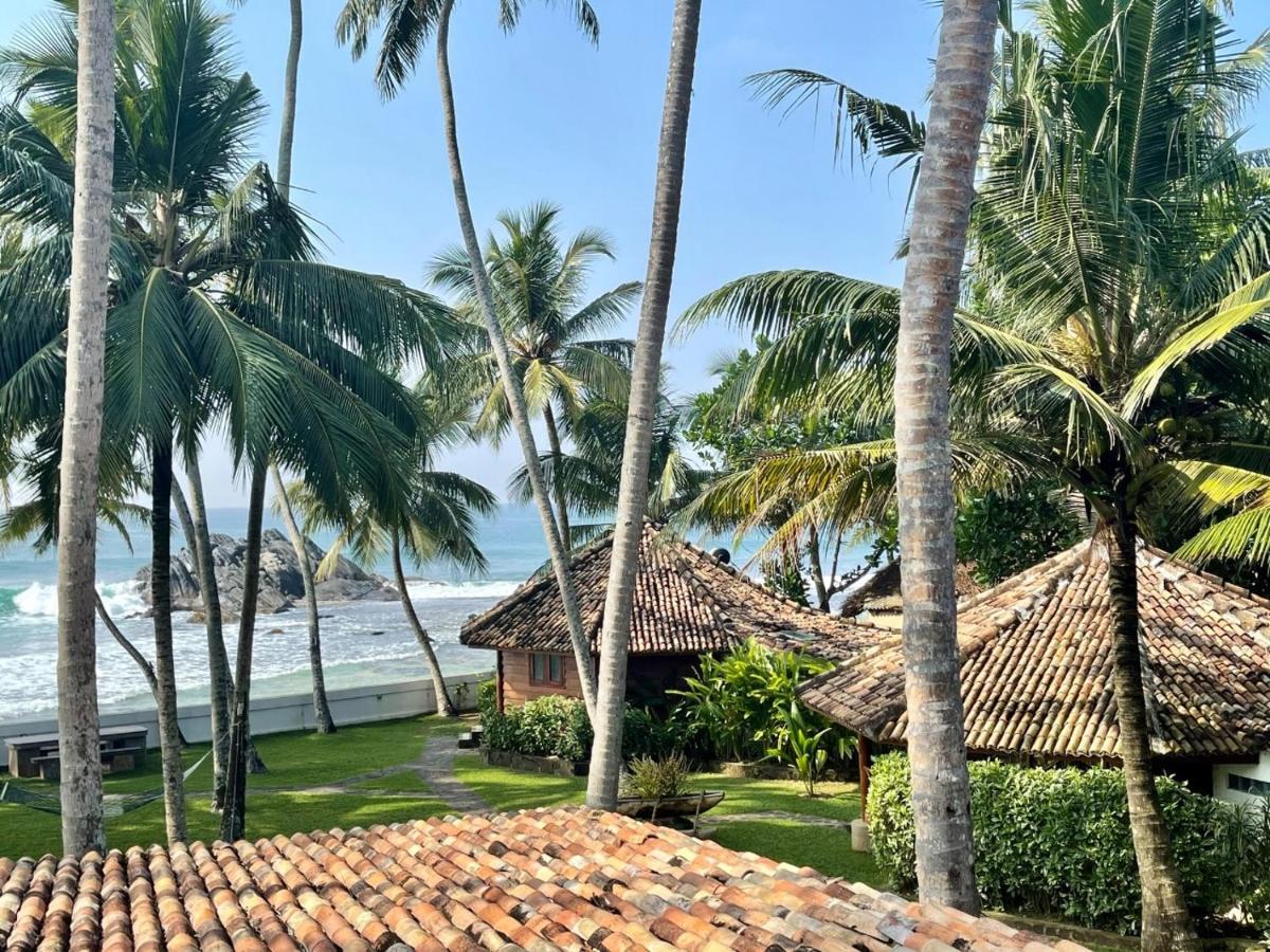 Rockside Cabanas Hotel Unawatuna Exterior photo