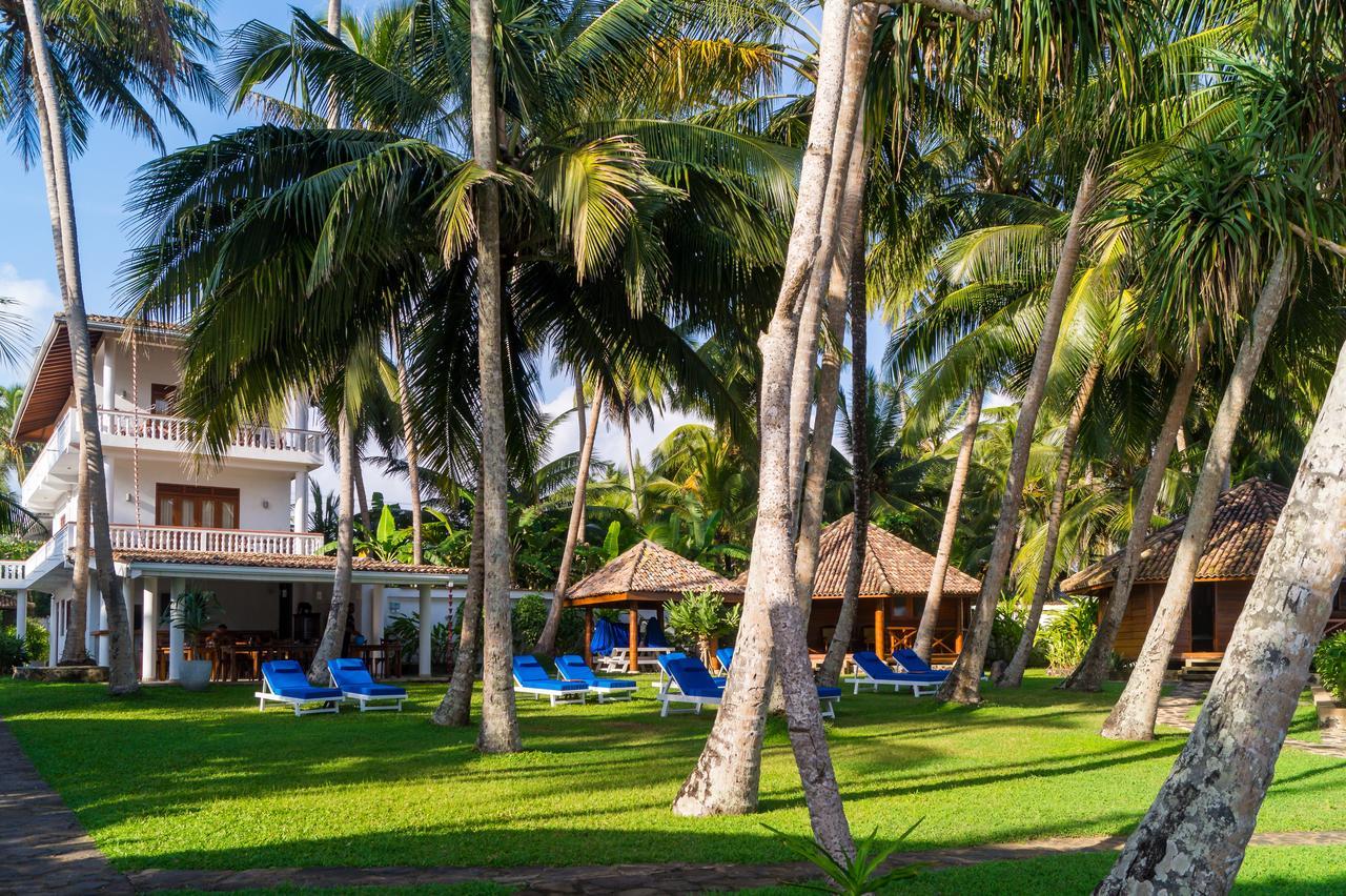 Rockside Cabanas Hotel Unawatuna Exterior photo